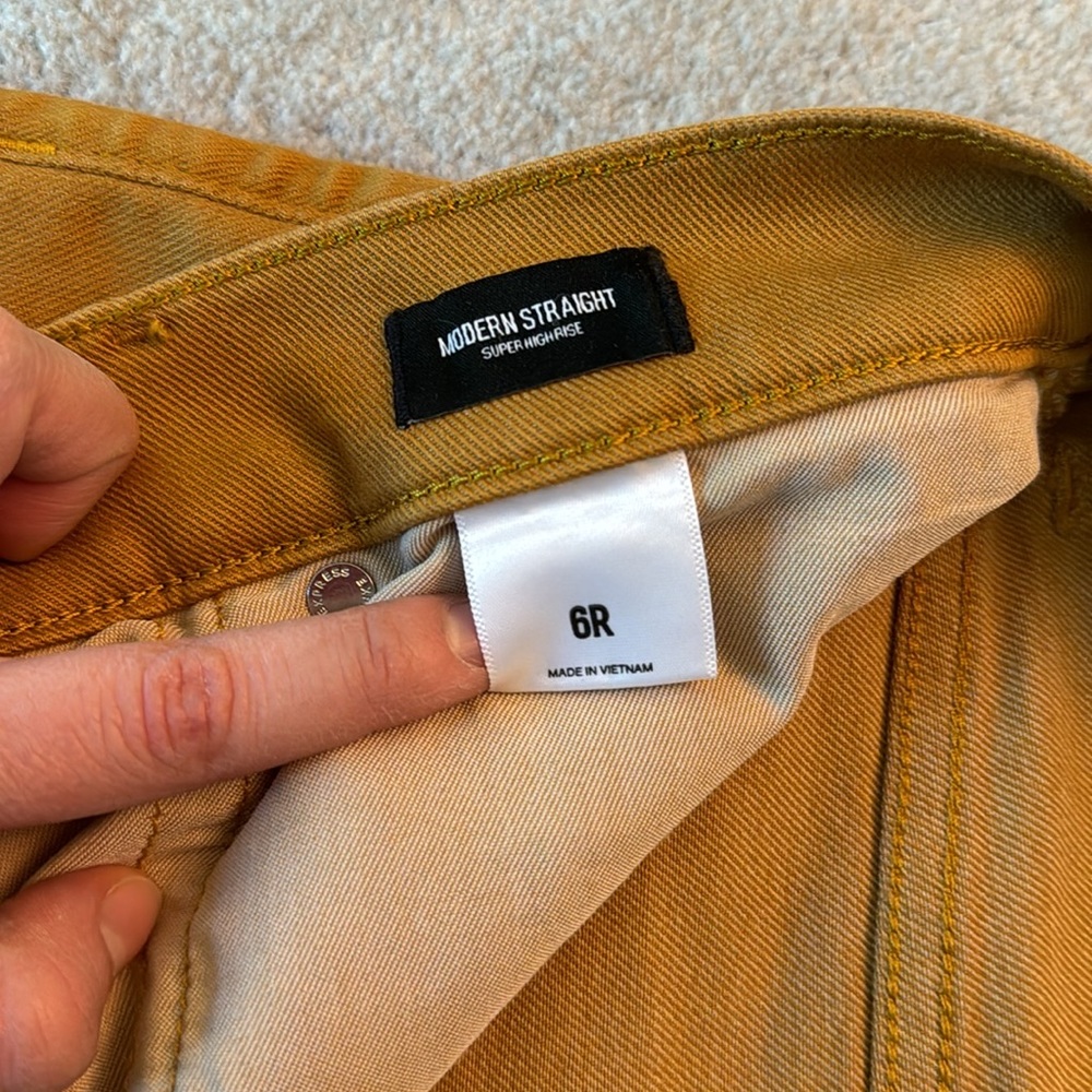 High Rise Jeans - Picture 3 of 3